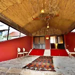 Karbeyaz & Hotel