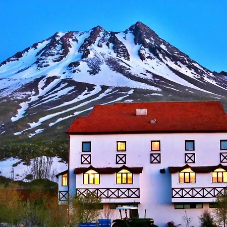 Karbeyaz & Hotell Ihlara