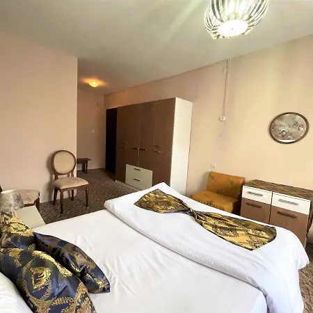Karbeyaz & Hotell Ihlara