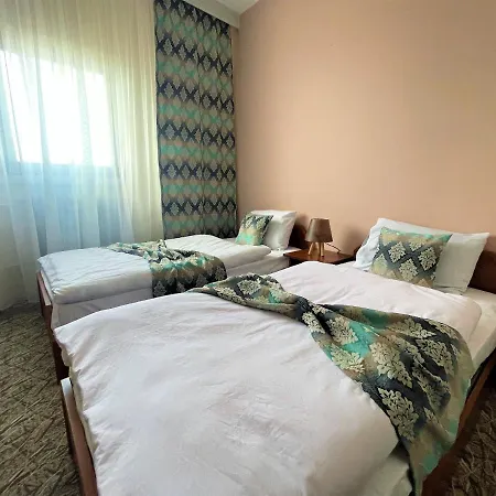 Karbeyaz & Hotell *
