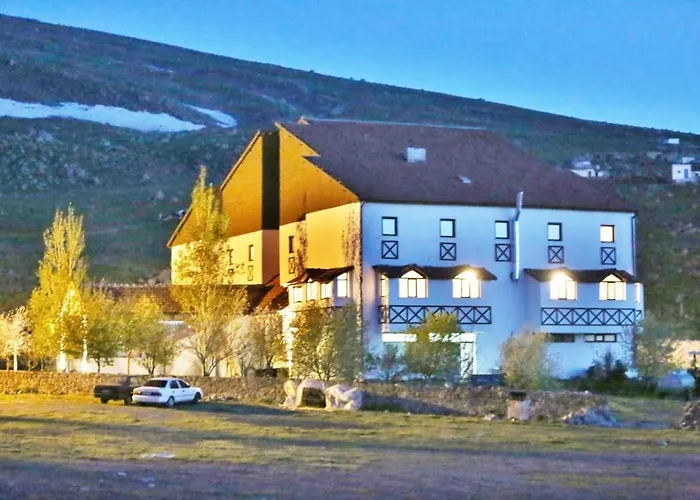 Karbeyaz & Szálloda