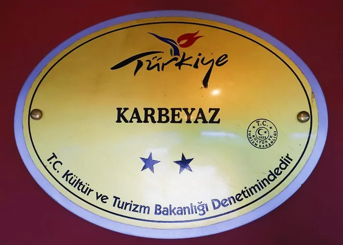 Karbeyaz & Szálloda *